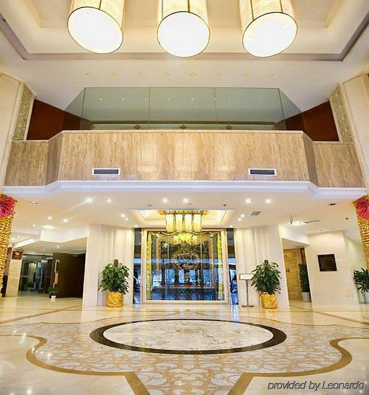 Minshan Lhasa Grand Hotel Chengdú Exterior foto