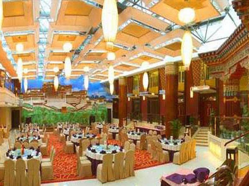 Minshan Lhasa Grand Hotel Chengdú Exterior foto